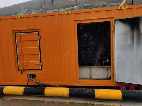 顺城发电机出租 柴油发电机组电压低报警怎么办?